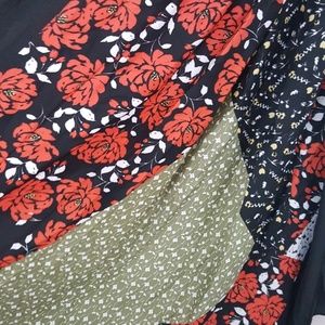 NWT Libby Edelman Red Floral Print Scarf
